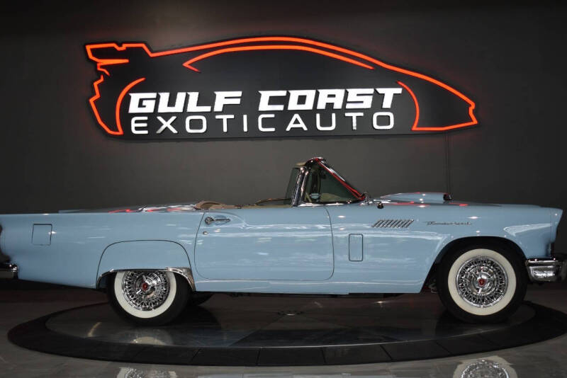 1957 Ford Thunderbird