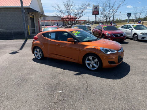 2014 Hyundai Veloster for sale at Auto Acceptance in Tupelo MS