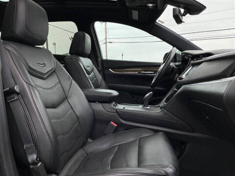 2017 Cadillac XT5 Platinum