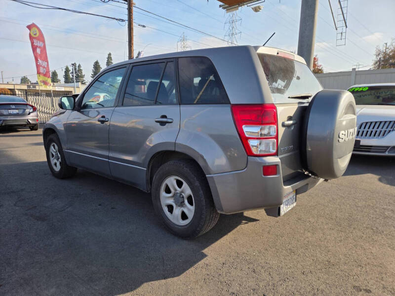 2010 Suzuki Grand Vitara Premium