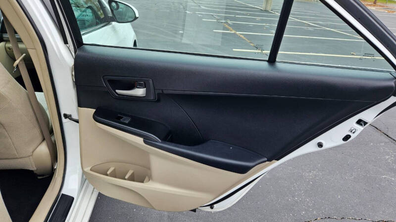 2012 Toyota Camry LE