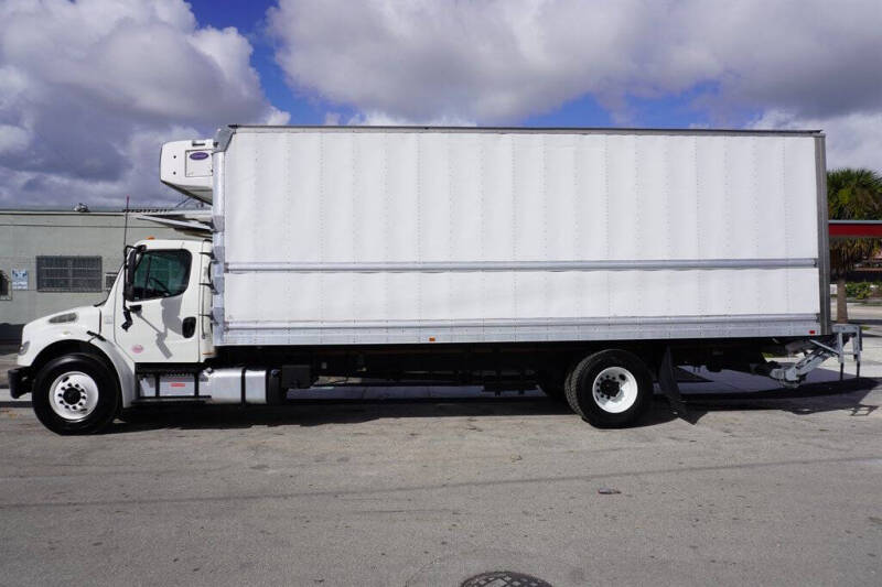 2018 Freightliner M2 106