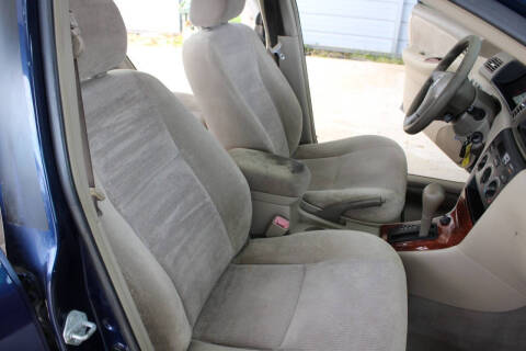 2005 Toyota Corolla LE