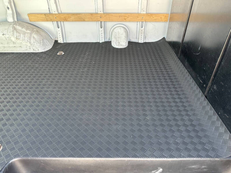 2022 GMC Savana 2500