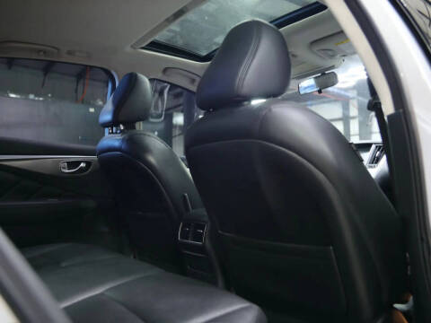 2014 Infiniti Q50 Premium