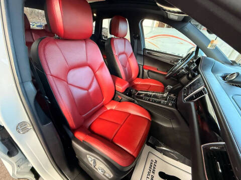 2017 Porsche Macan S