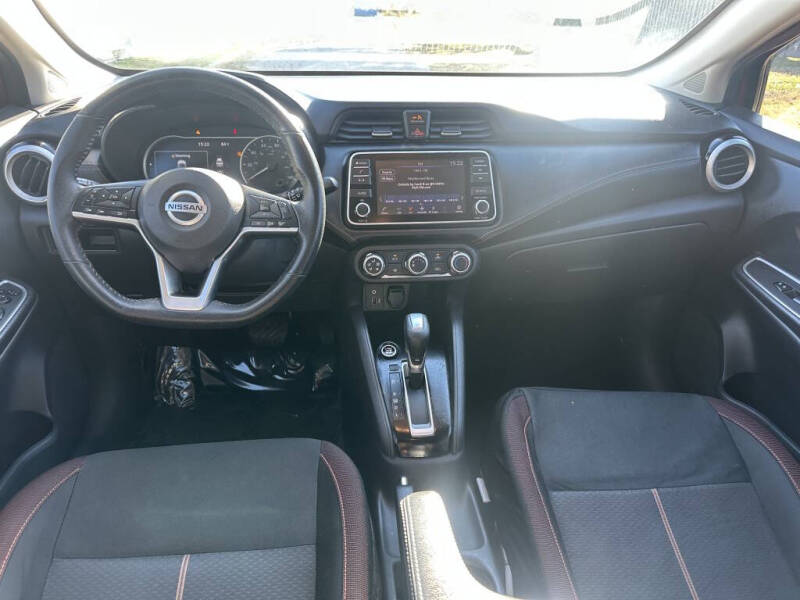 2021 Nissan Versa SR