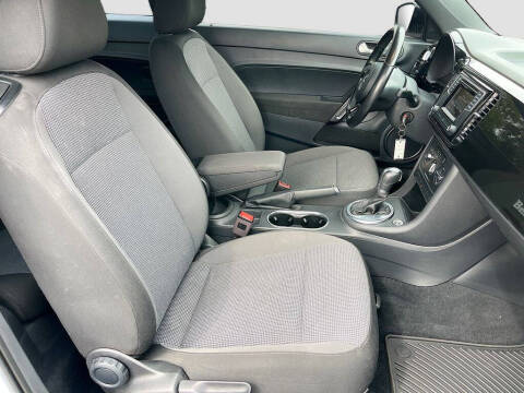 2018 Volkswagen Beetle 2.0T S