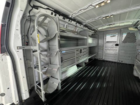 2017 GMC Savana 2500