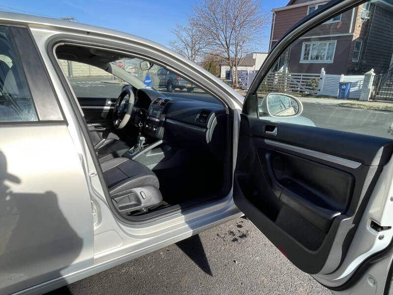 2010 Volkswagen Jetta SE PZEV