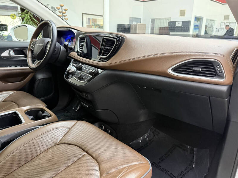 2018 Chrysler Pacifica Limited