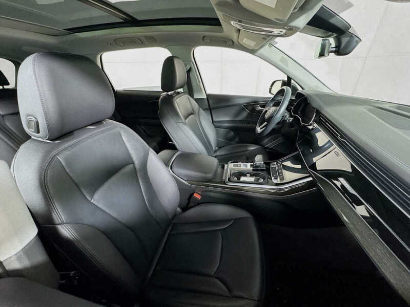 2023 Audi Q7 quattro Premium Plus 55 TFSI