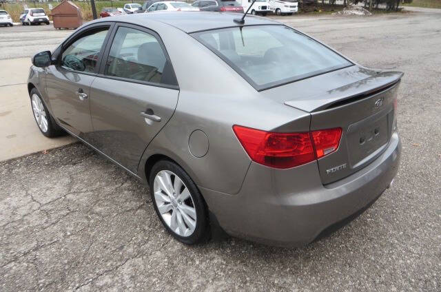 2011 Kia Forte SX photo 24