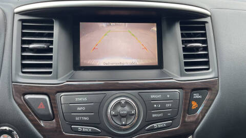 2015 Nissan Pathfinder SL