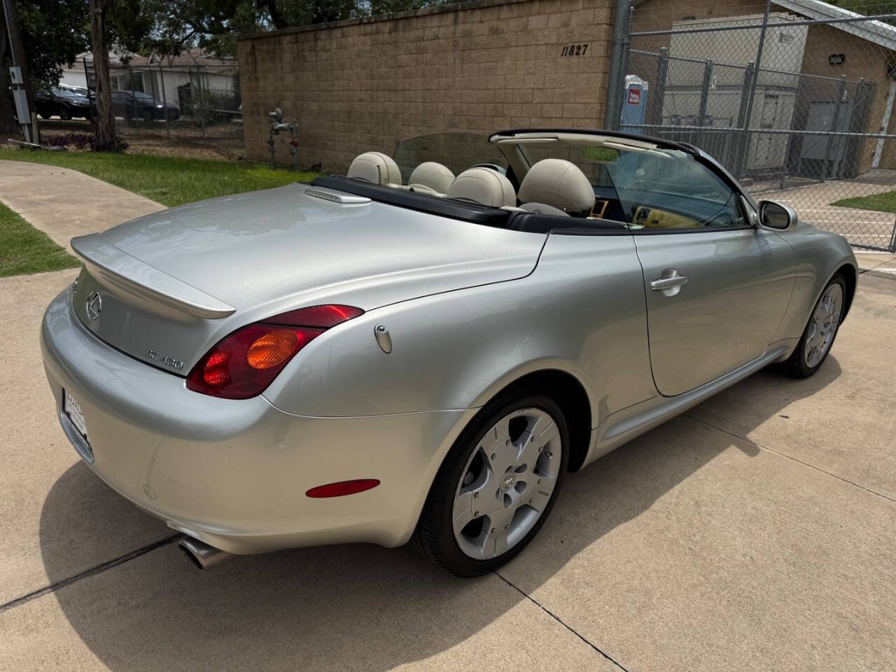 Used Car 2005 Lexus Sc 430  Base 2dr Convertible For Sale Under $15,000 In Austin, Texas