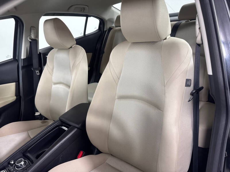 2017 Mazda MAZDA3 Sport