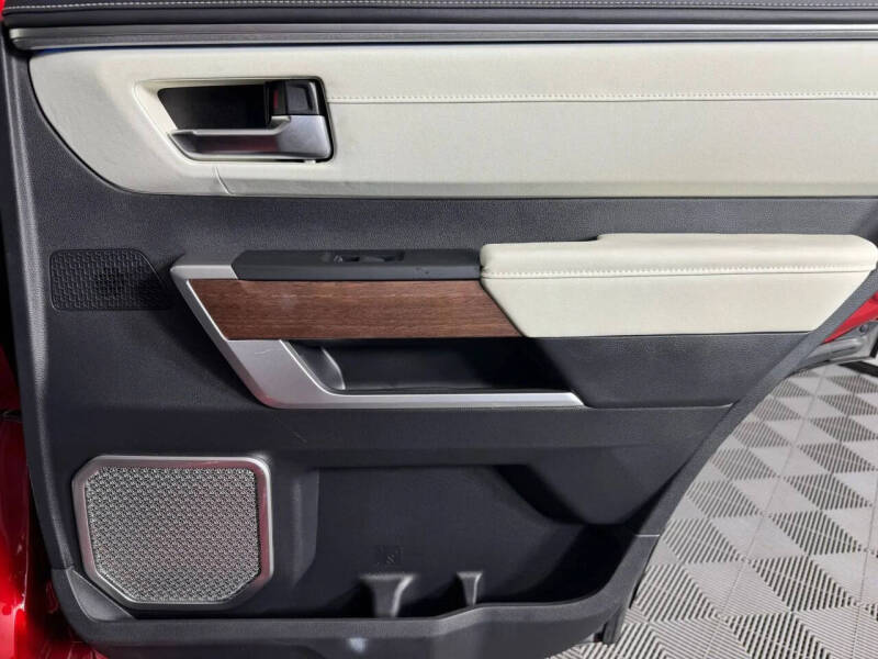 2023 Toyota Sequoia Capstone