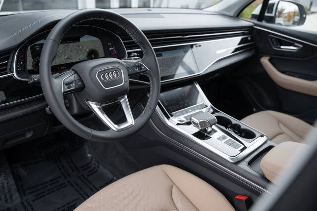 2025 Audi Q7 quattro Premium Plus 45 TFSI