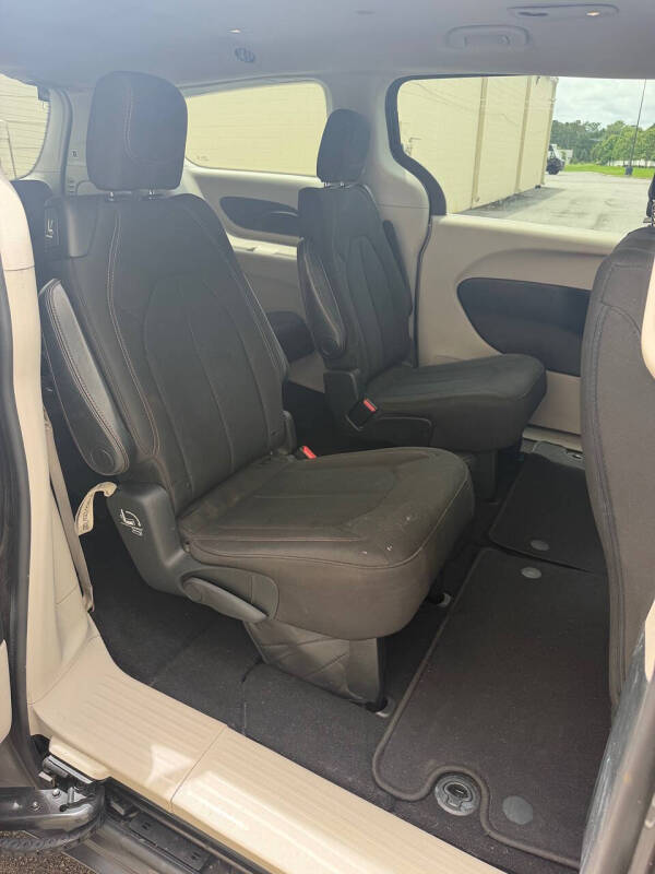 2017 Chrysler Pacifica Touring