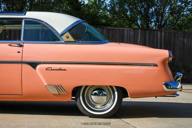 1954 Ford Crestline
