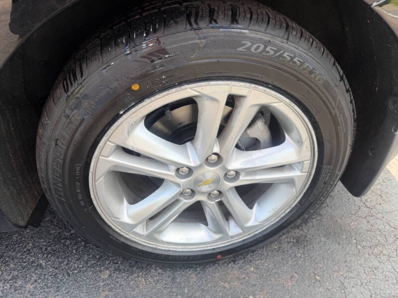 2017 Chevrolet Cruze LT Auto