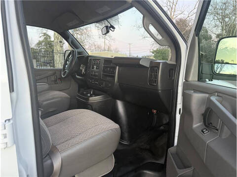 2019 GMC Savana 3500