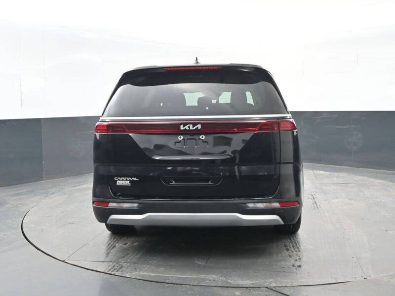 2024 Kia Carnival