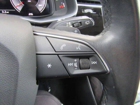 2022 Audi Q8 quattro Premium 55 TFSI