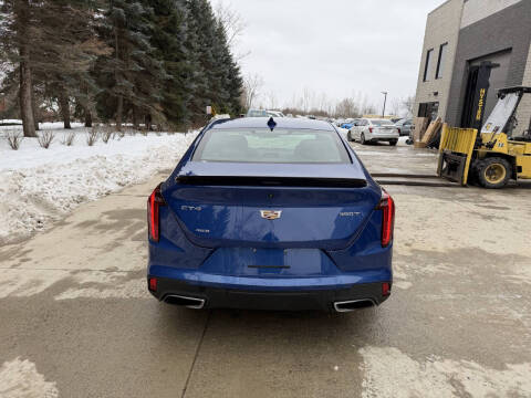 2023 Cadillac CT4 Luxury