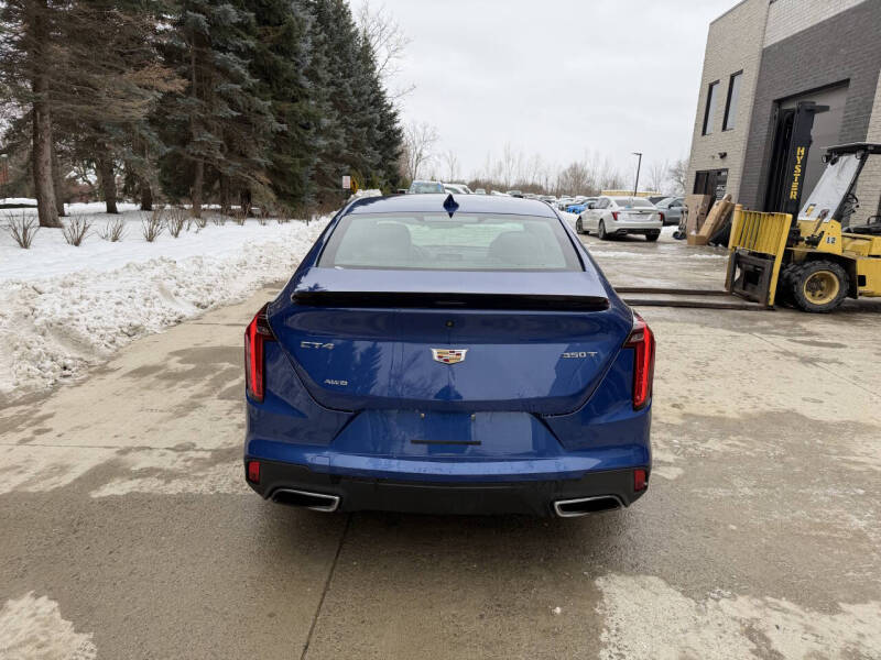 2023 Cadillac CT4 Luxury