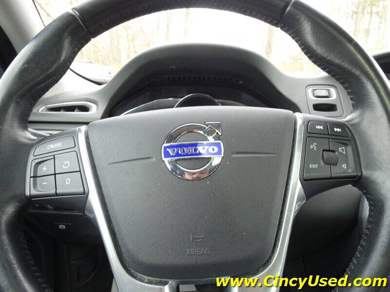 2016 Volvo XC70 T5 Premier