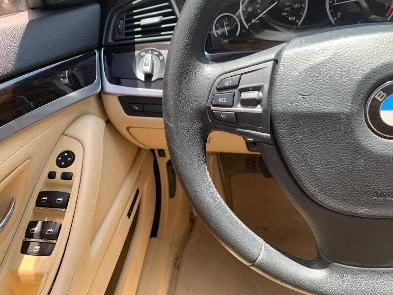2014 BMW 5 Series 528i