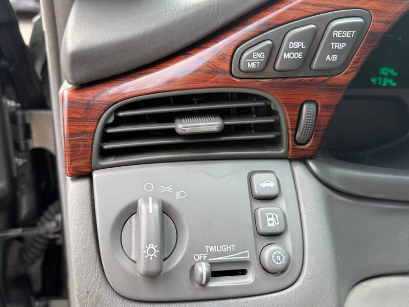 2004 Cadillac DeVille