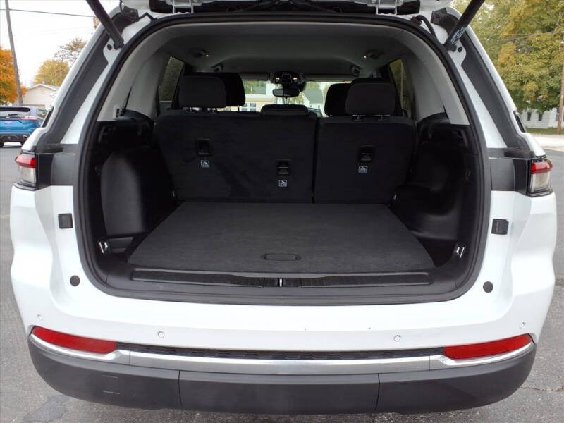 2023 Jeep Grand Cherokee Laredo