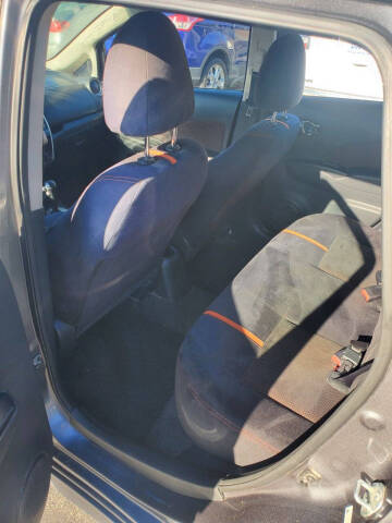 2016 Nissan Versa Note SR