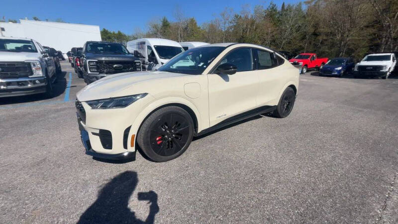2025 Ford Mustang Mach-E GT