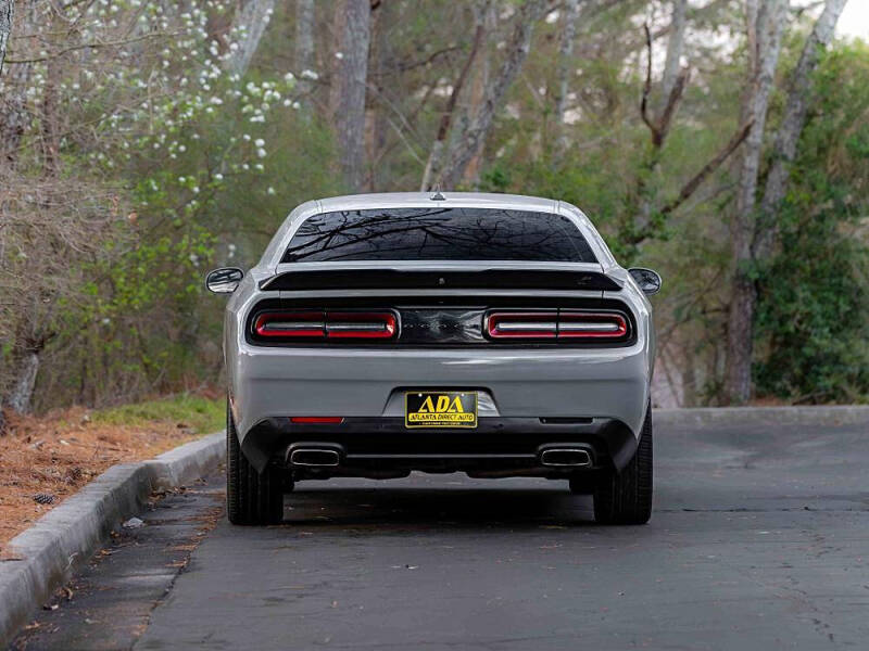 2021 Dodge Challenger SXT