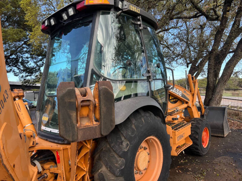 2011 Case IH  580 SUPER N