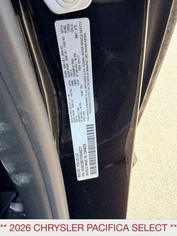 2026 Chrysler Pacifica Select