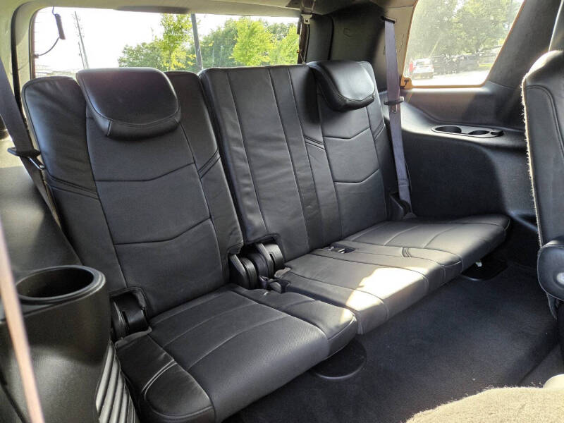 2016 Cadillac Escalade Platinum