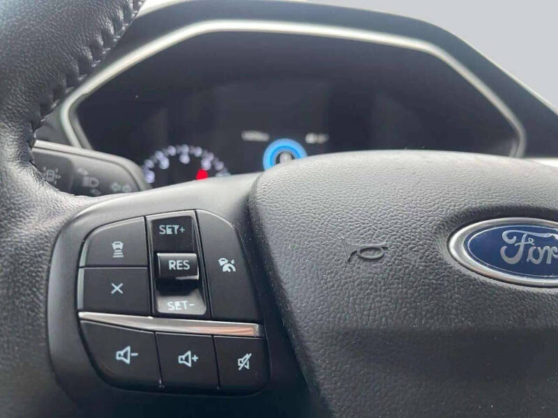 2020 Ford Escape SEL