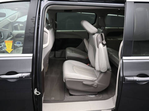 2021 Chrysler Pacifica Hybrid Touring L