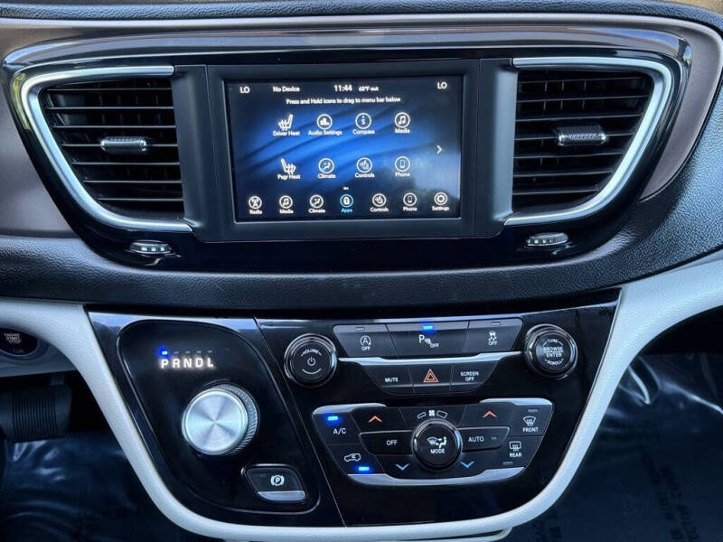 2018 Chrysler Pacifica Touring L