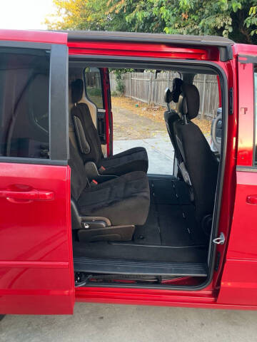 2015 Dodge Grand Caravan SXT Plus