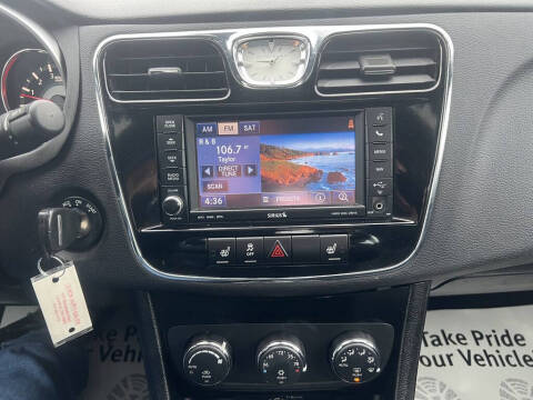 2013 Chrysler 200 Limited