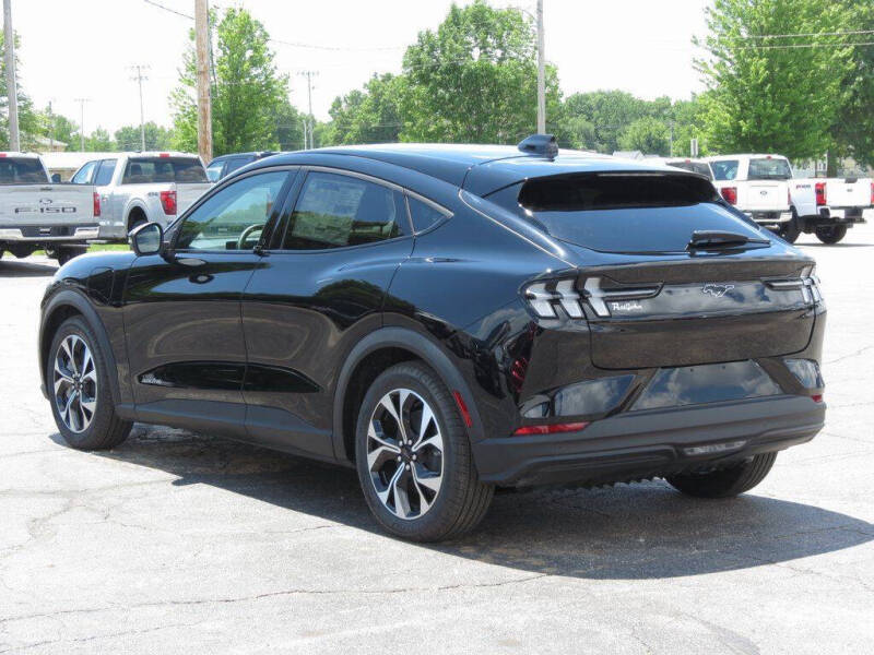 2025 Ford Mustang Mach-E Select