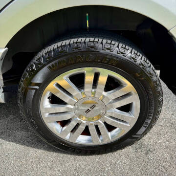 2011 Lincoln Navigator