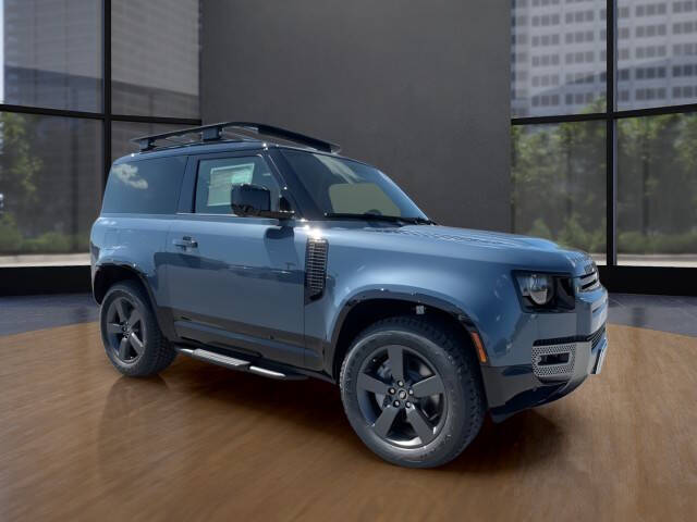 2025 Land Rover Defender 90 P400 X-Dynamic SE