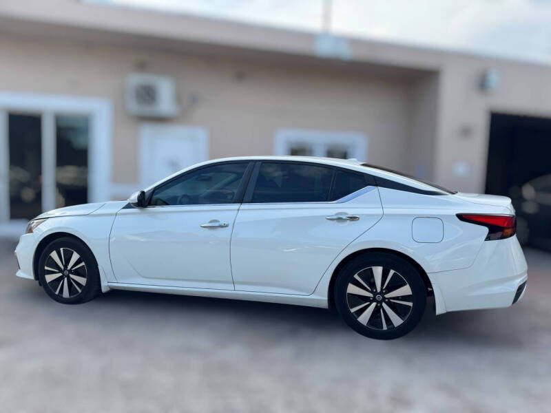 2021 Nissan Altima 2.5 SV