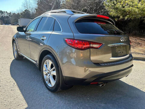 2016 Infiniti QX70